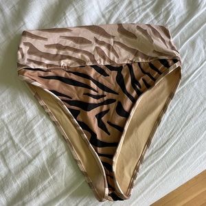Beach Riot Bikini bottom- medium